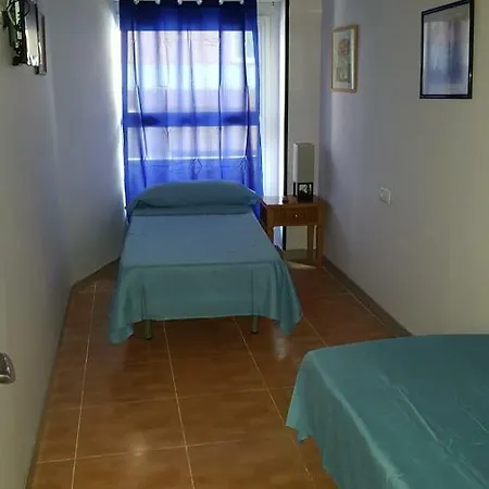 Picasso بيت ضيافة *